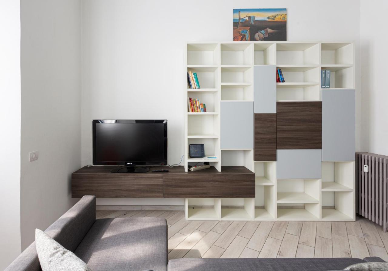 Spacious Retreat Steps From Lambrate Metro- Via Pacini Milán Exterior foto